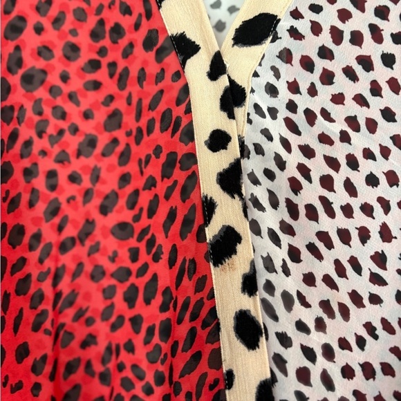 Umgee Women's Animal Mixed Print Ruffled Sleeve Surplice Top Size Large - Picture 10 of 16